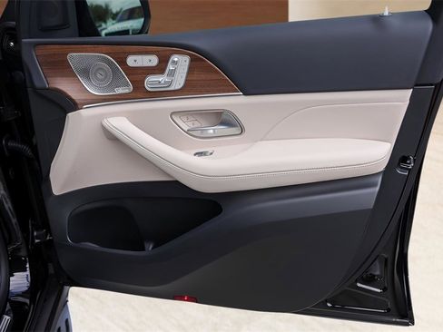 Used 2026 Mercedes-Benz GLE 450 4MATIC image 29