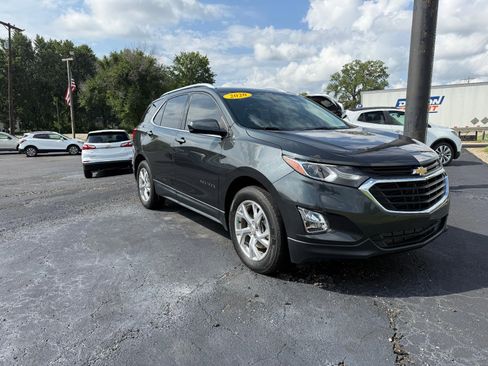 Used 2020 Chevrolet Equinox LT image 1
