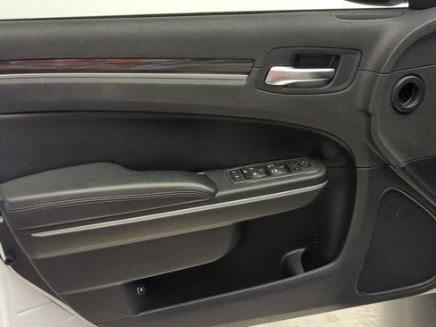 Used 2022 Chrysler 300 Touring L RWD image 26