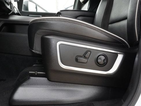 Used 2025 RAM 1500 Laramie w/ Sport Appearance Package AWD/4WD image 29