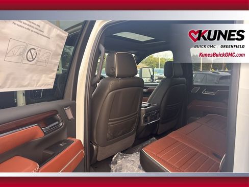 New 2025 GMC Sierra 3500 Denali Ultimate image 39