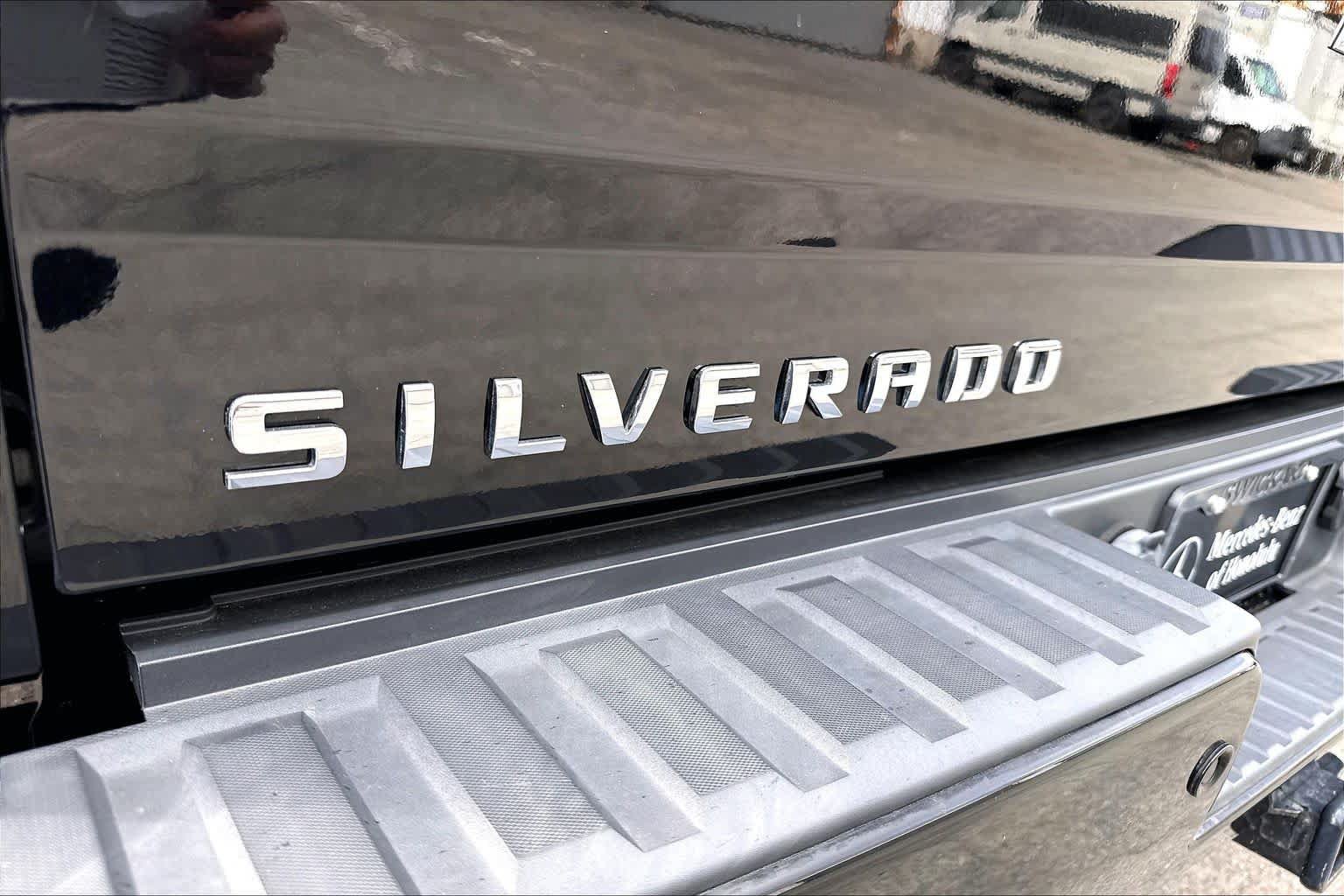 Used 2018 Chevrolet Silverado 1500 High Country AWD/4WD image 14