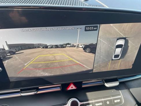 Used 2024 Hyundai Elantra Limited FWD image 31