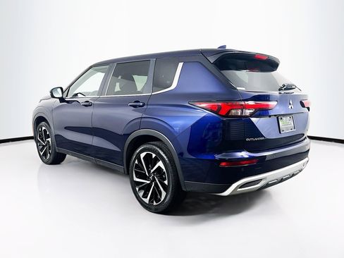 Used 2024 Mitsubishi Outlander SE image 5