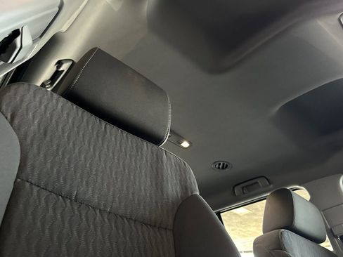 Used 2019 Chevrolet Suburban LS RWD image 15