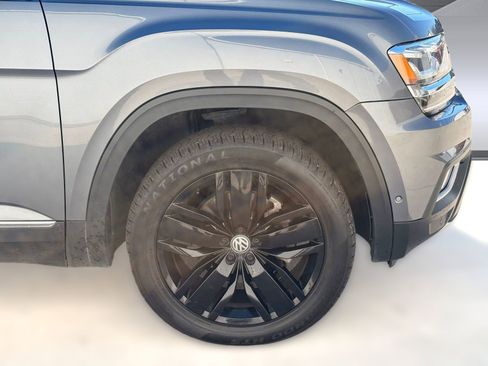 Used 2019 Volkswagen Atlas SEL Premium image 12