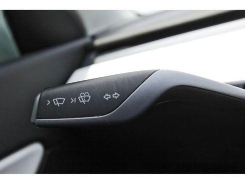 Used 2022 Tesla Model Y Performance AWD/4WD image 14