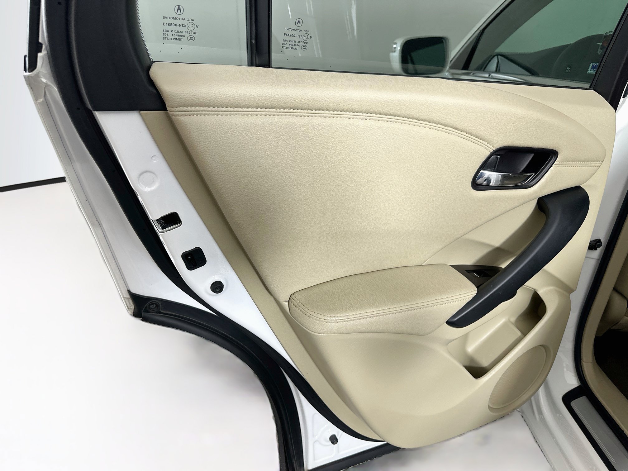 Used 2018 Acura RDX FWD image 25