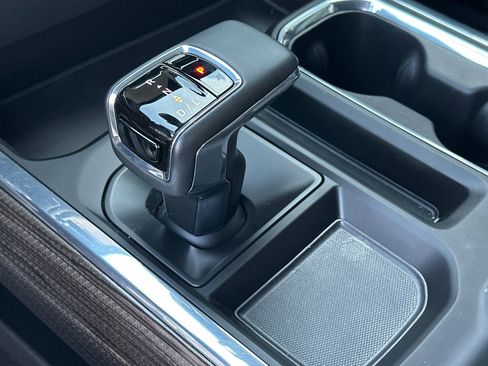 Used 2024 Chevrolet Silverado 1500 LT Trail Boss w/ Convenience Package II image 29