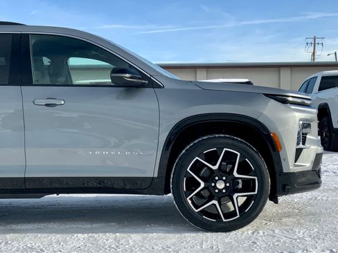 New 2026 Chevrolet Traverse High Country w/ LPO, Floor Liner Package image 10