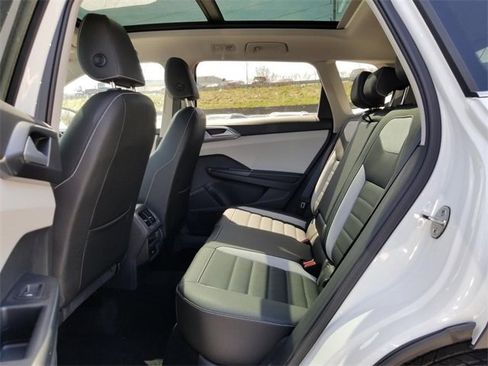 New 2025 Volkswagen Taos SEL image 8