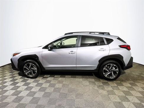 Used 2024 Subaru Crosstrek 2.0i Premium image 5