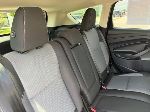 Used 2017 Ford Escape SE FWD image 32