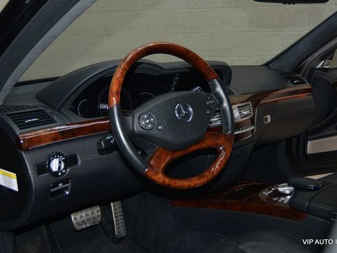 Used 2011 Mercedes-Benz S 63 AMG image 11