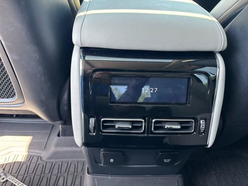 Used 2025 Lincoln Aviator 2WD image 34