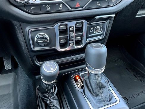 New 2026 Jeep Gladiator Sport image 12