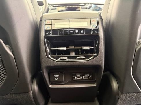 Used 2023 Jeep Grand Cherokee Overland w/ Advanced Protech Group III AWD/4WD image 28