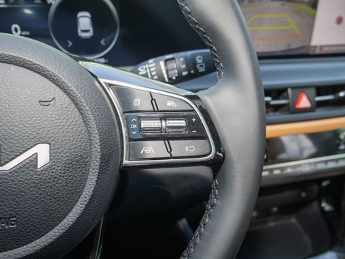 Used 2024 Kia Seltos EX image 25