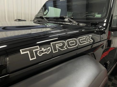 Used 2022 Jeep Wrangler Sport AWD/4WD image 14