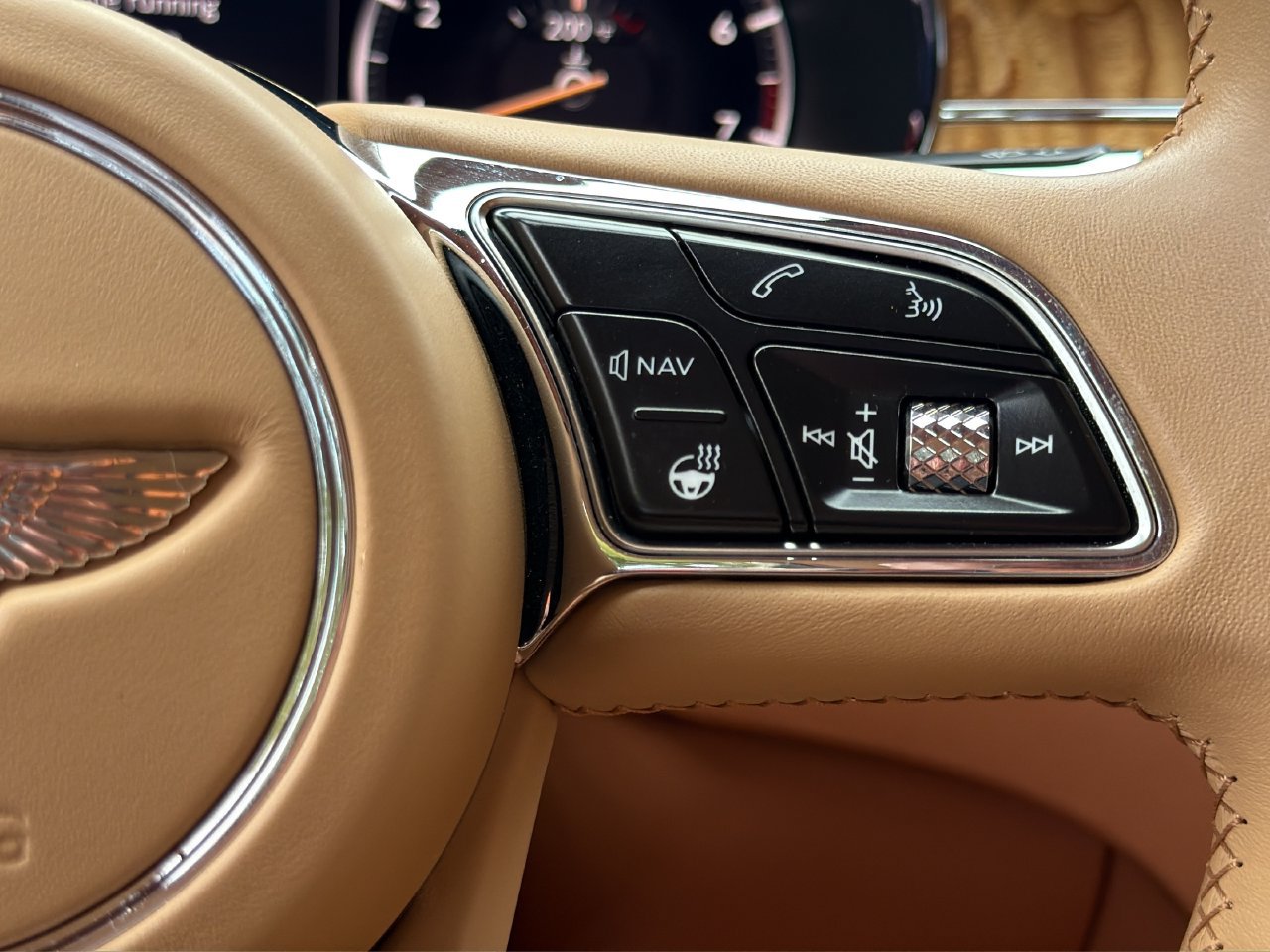 Used 2023 Bentley Continental GT V8 AWD/4WD image 25