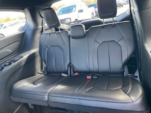 New 2026 Chrysler Pacifica Select image 35