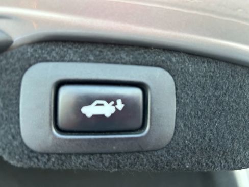 Used 2008 Lexus LS 460 image 32