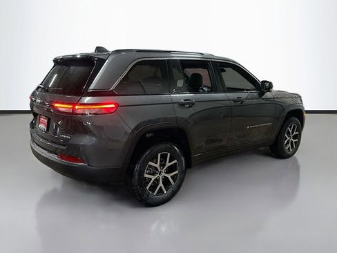 New 2025 Jeep Grand Cherokee Limited image 6
