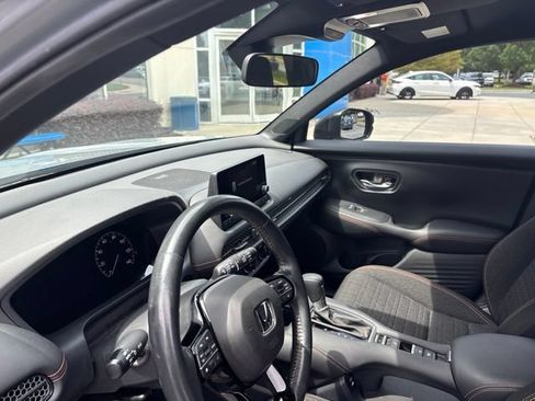 Used 2025 Honda HR-V Sport image 13