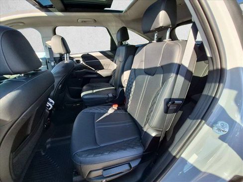 Used 2023 Kia Sorento SX AWD/4WD image 21