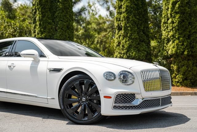 Used 2022 Bentley Flying Spur V8 AWD/4WD image 7