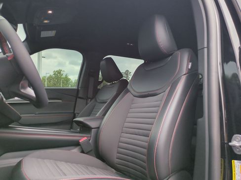 Used 2026 Ford Explorer ST-Line w/ Premium Package RWD image 15