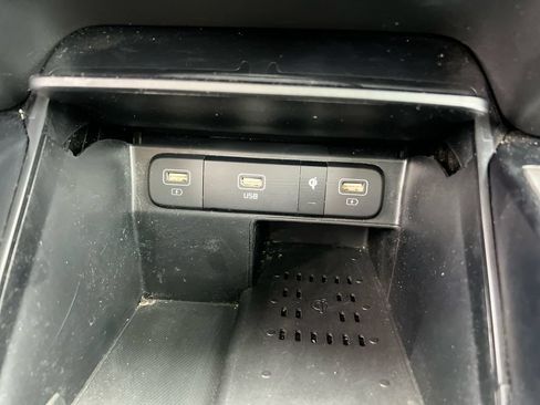 Used 2023 Kia Sorento S w/ Panoramic Sunroof Package AWD/4WD image 34