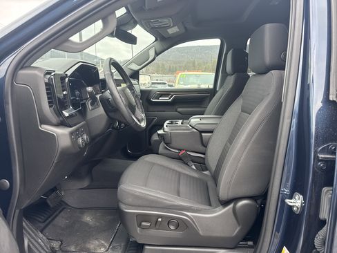 Used 2022 Chevrolet Silverado 1500 RST w/ Protection Package image 12