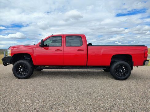 Used 2013 Chevrolet Silverado 2500 LTZ w/ LTZ Plus Package AWD/4WD image 2