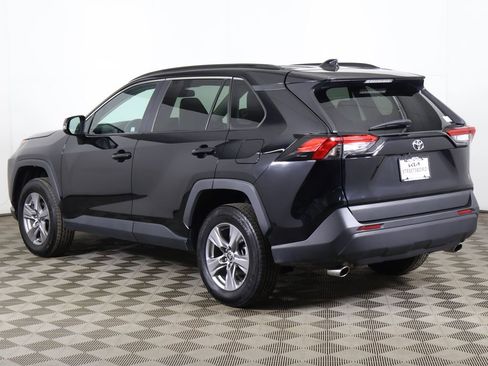 Used 2024 Toyota RAV4 XLE AWD/4WD image 7