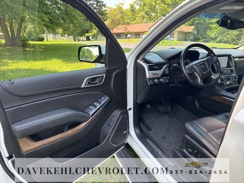 Used 2019 GMC Yukon Denali w/ Denali Ultimate Package image 9