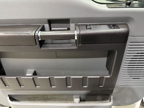 Used 2016 Ford F250 XL w/ Power Equipment Group image 16