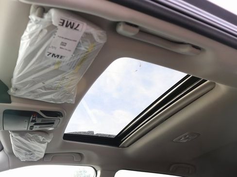 Used 2025 Subaru Outback Premium w/ Popular Package #1A image 37