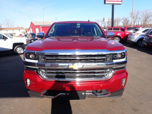 Used 2018 Chevrolet Silverado 1500 High Country image 2