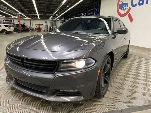 Used 2017 Dodge Charger R/T image 7