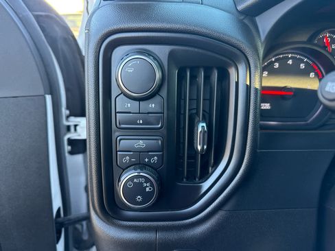 Used 2024 Chevrolet Silverado 2500 Custom w/ Z71 Off-Road Package image 26