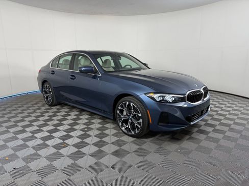 Used 2026 BMW 330i Sedan w/ Premium Package RWD image 7