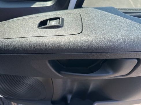 Used 2023 RAM ProMaster 2500 image 15