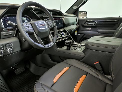 New 2026 GMC Sierra 1500 AT4 w/ AT4 Premium Package AWD/4WD image 9