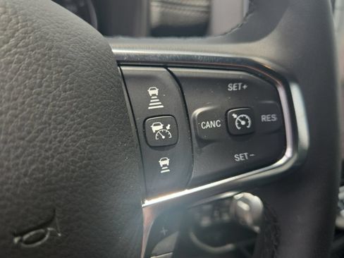 Used 2025 RAM 1500 Laramie w/ Sport Appearance Package AWD/4WD image 11