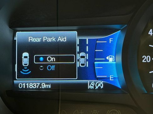 Used 2024 Ford Edge SE w/ Black Appearance Package AWD/4WD image 23