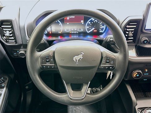 Used 2021 Ford Bronco Sport image 11