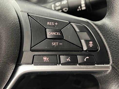 Used 2024 Nissan Sentra SV FWD image 43