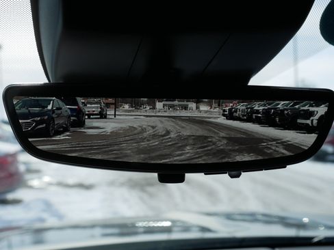 Certified 2023 GMC Yukon Denali Ultimate image 33