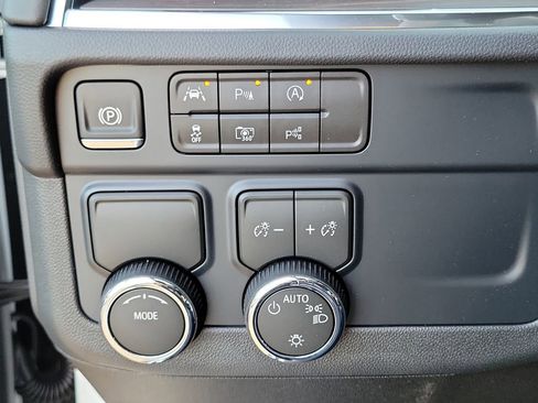 New 2026 Chevrolet Tahoe LT image 13